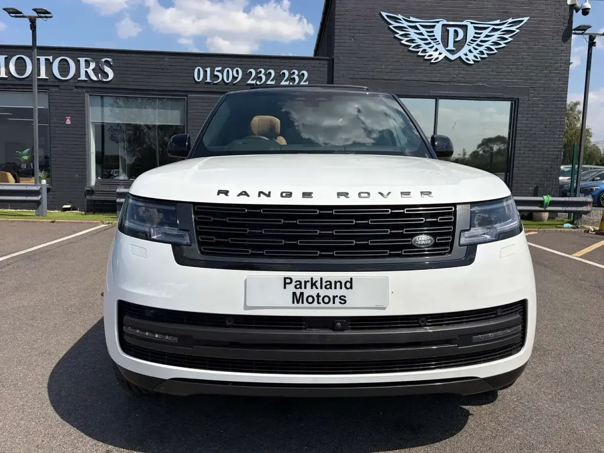 New Land Rover Range Rover Autobiography 2025 White SUV