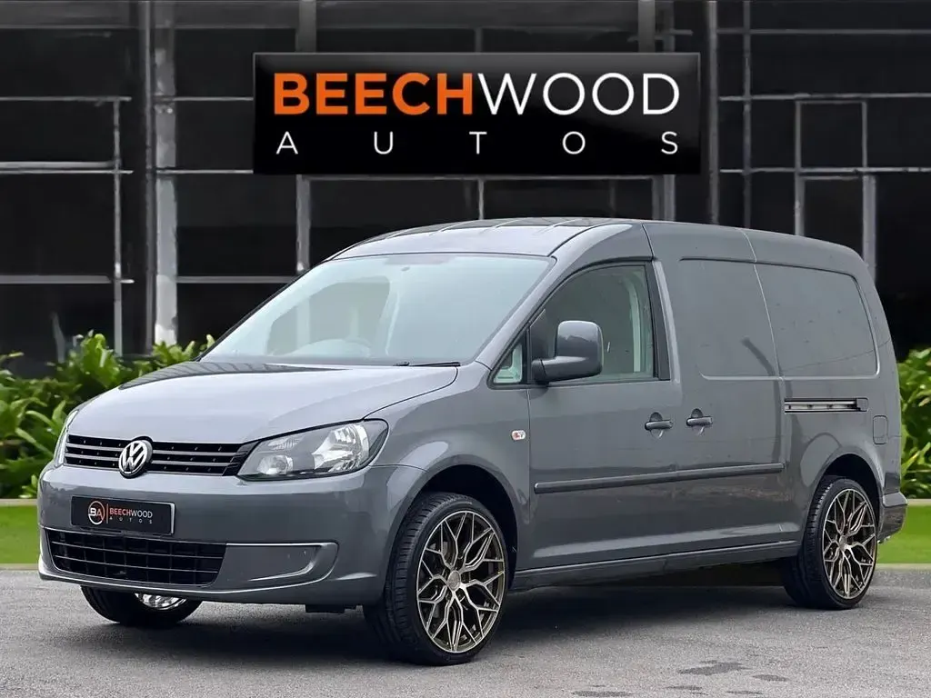Used VW Caddy Maxi 102 HP (75 kW) 2014 Grey MPV