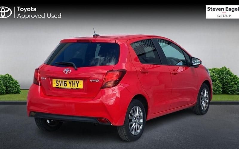 Used Toyota Yaris 99 HP (72 kW) 2016 Hatchback