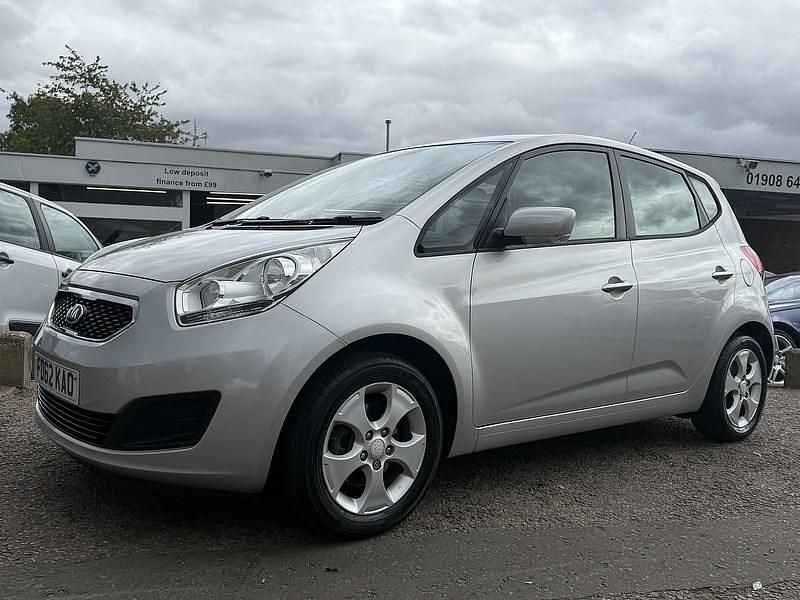Silver Used 2013 Kia Venga 2 Hatchback | £5,999 (Fair price) - Image 1/4