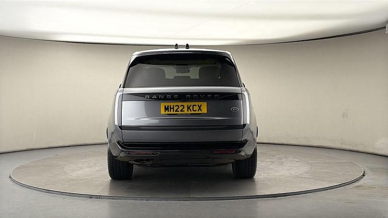Used Land Rover Range Rover Autobiography 350 HP (257 kW) 2022 Eiger grey SUV