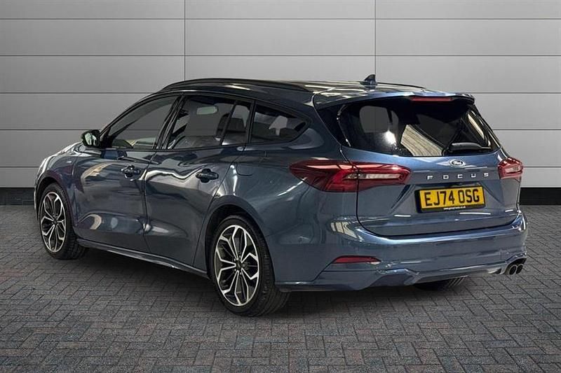 Used Ford Focus ST-Line X 155 HP (114 kW) 2024 Blue Estate