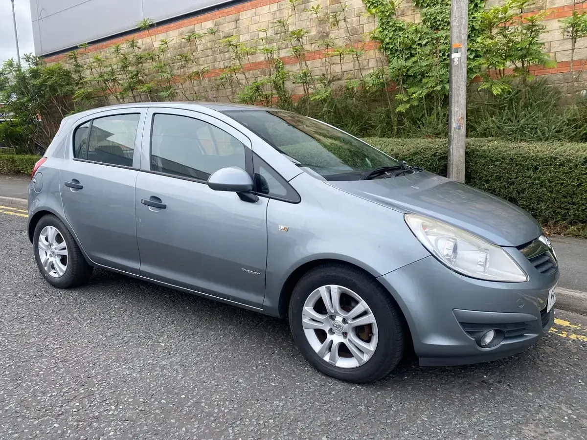 Used Vauxhall Corsa 85 HP (62 kW) 2010 Silver Hatchback