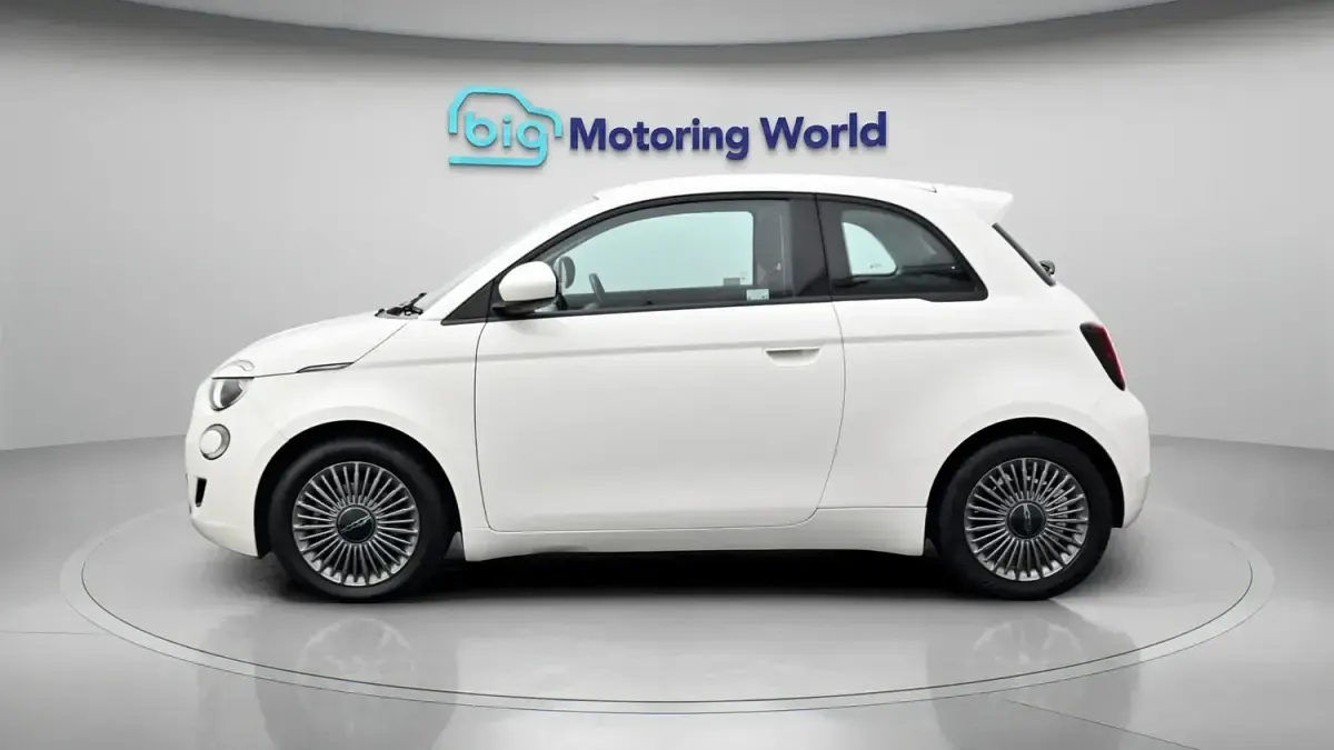 Used Fiat 500e Icon 86 kW (118 HP) 2022 White Hatchback