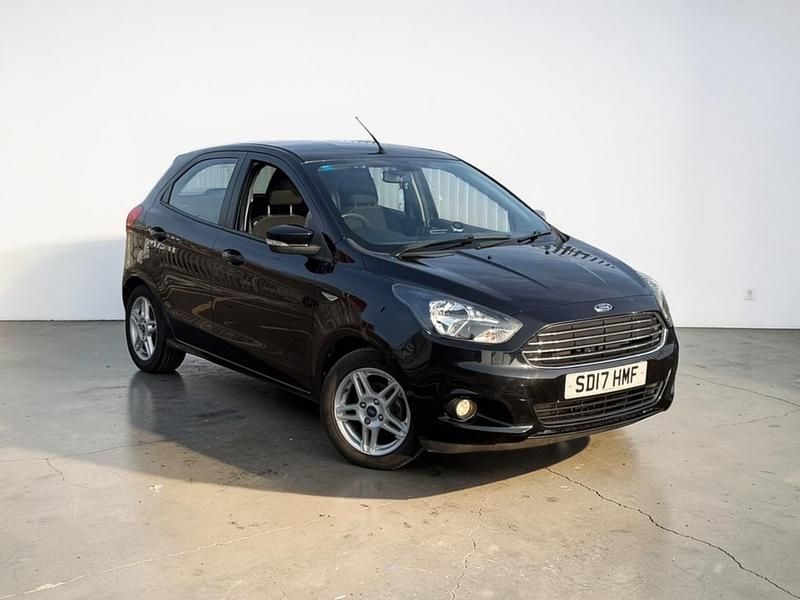 Used Ford Ka Plus Zetec 70 HP (51 kW) 2017 Black Hatchback