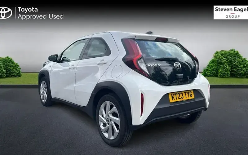 Used Toyota Aygo X PURE 72 HP (52 kW) 2025 SUV