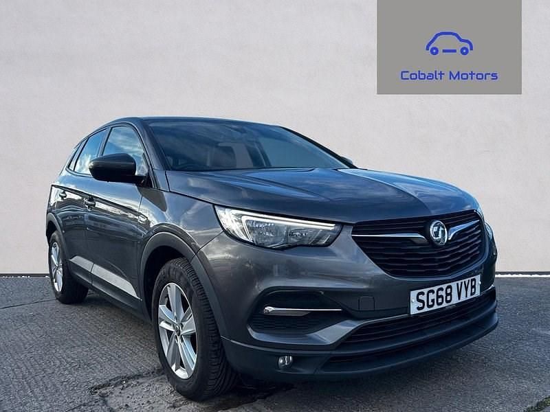 Used Vauxhall Grandland X S 130 HP (95 kW) 2019 Grey SUV