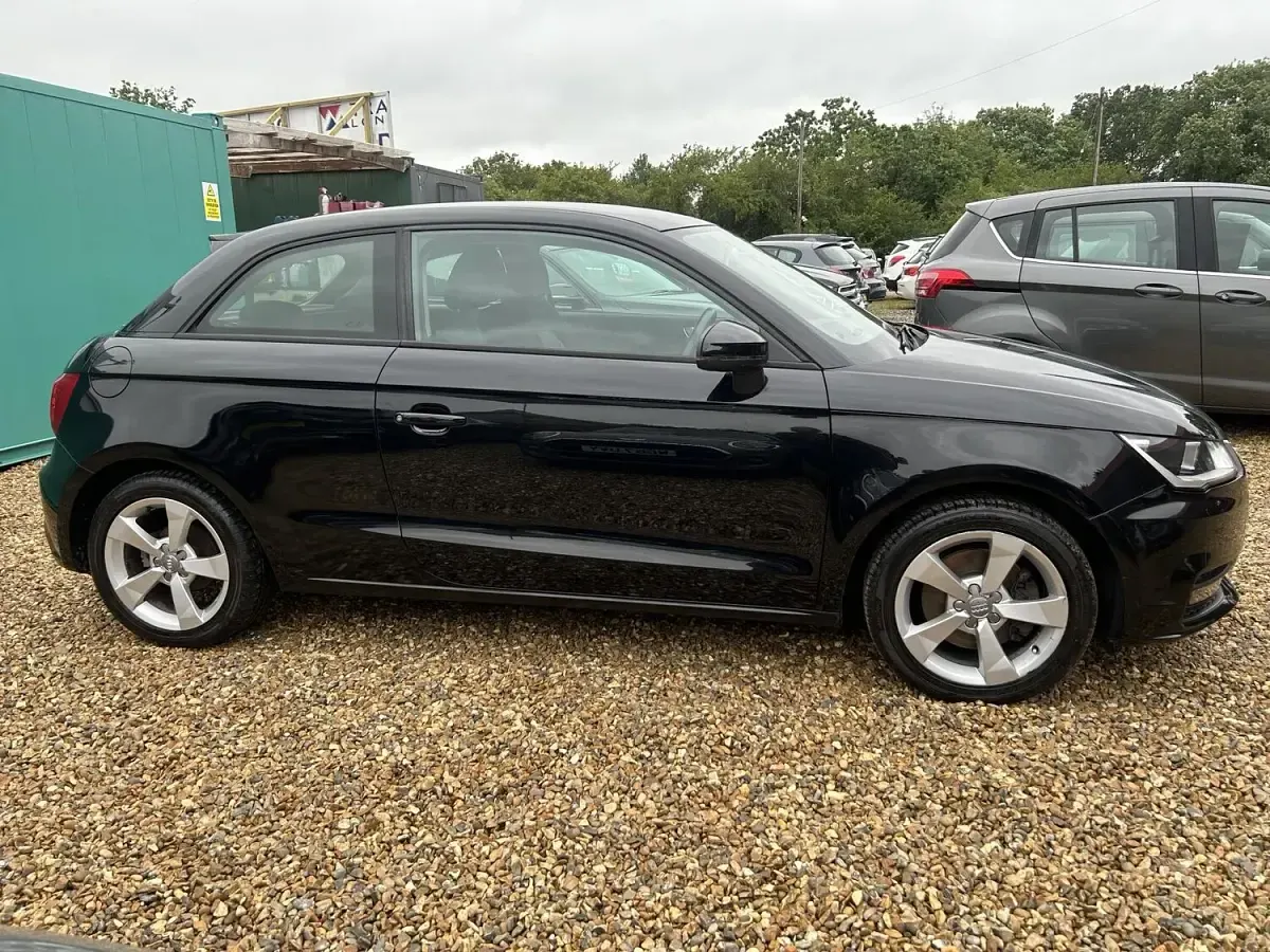 Used Audi A1 Sport 125 HP (91 kW) 2016 Black Hatchback