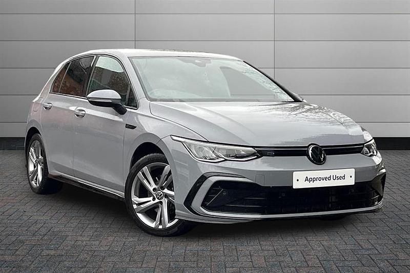 Used VW Golf VIII R-line 150 HP (110 kW) 2024 Moonstone grey Hatchback