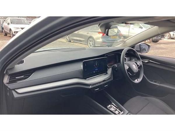 Used Skoda Octavia SE Technology 201 HP (147 kW) 2024 Silver Hatchback