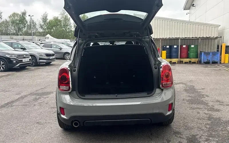 Used Mini Cooper Classic 136 HP (100 kW) 2020 Hatchback