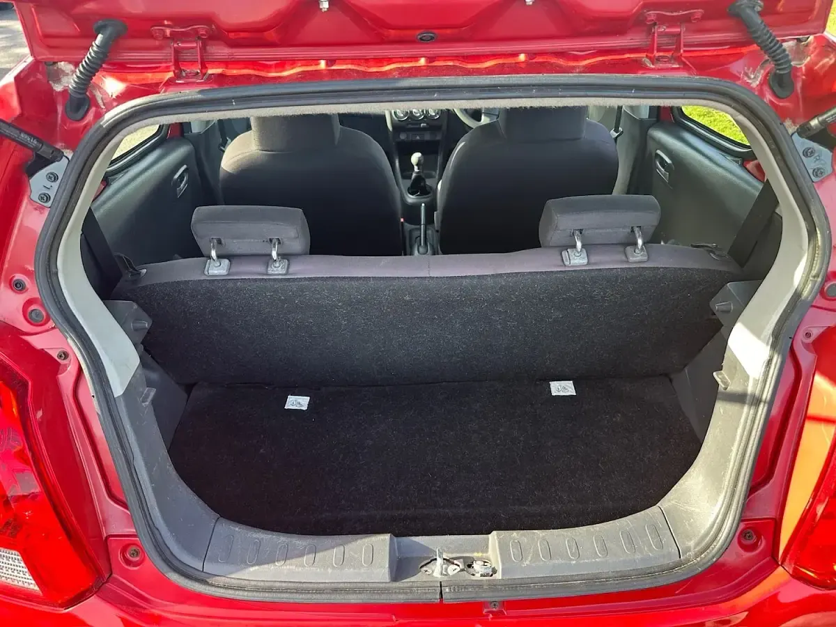 Used Suzuki Alto 68 HP (50 kW) 2014 Red Hatchback
