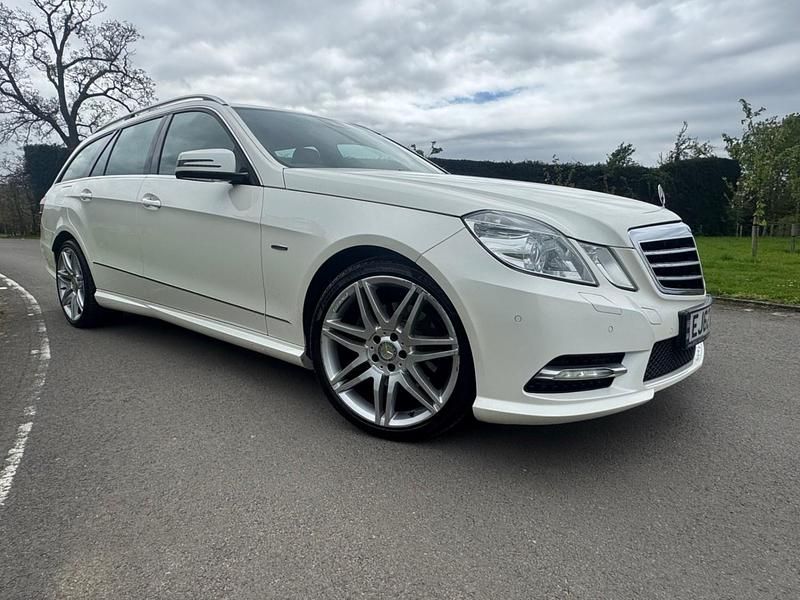 Begagnad Mercedes E220 170 HK (125 kW) 2012 Vit Kombi
