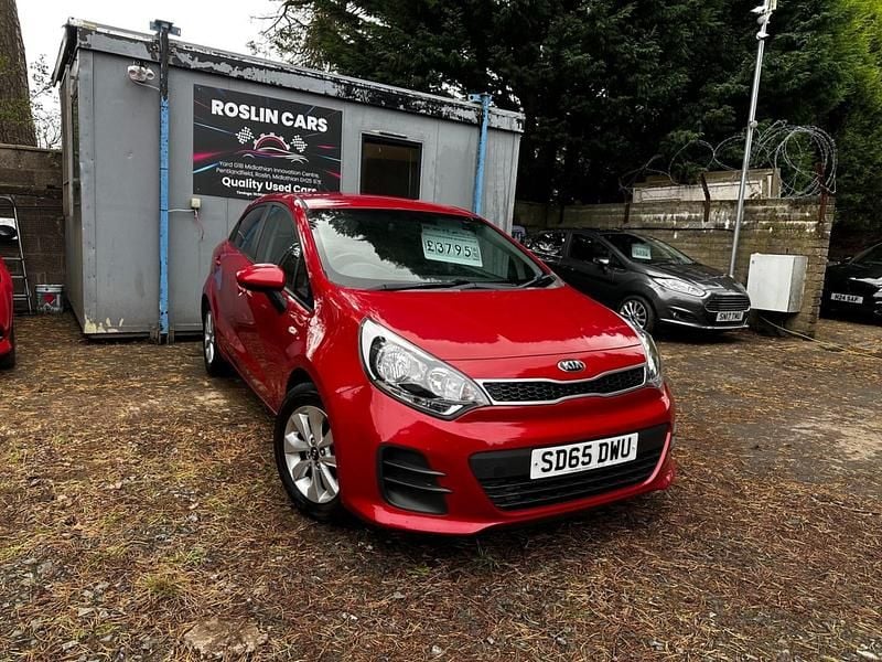Red Used 2015 Kia Rio Hatchback | £3,495 (Fair price) - Image 1/4
