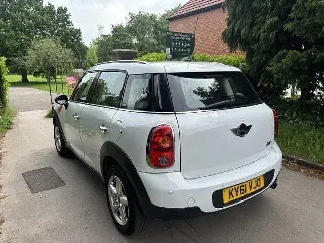 Used Mini One Countryman 2011 White SUV