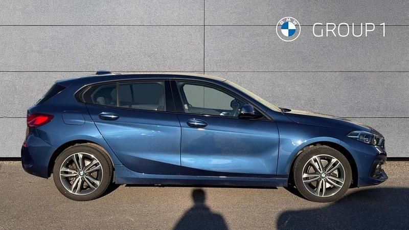 Used BMW 118 Sport Line 136 HP (100 kW) 2022 Blue Hatchback