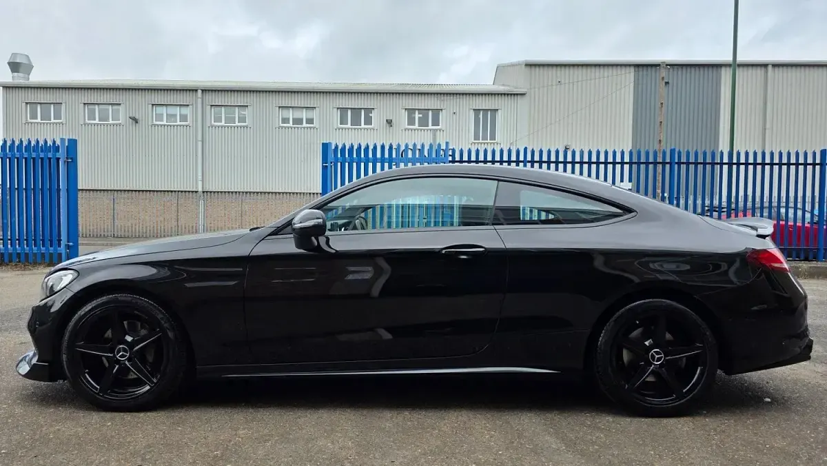 Used Mercedes C220 AMG line 2018 Black Coupe