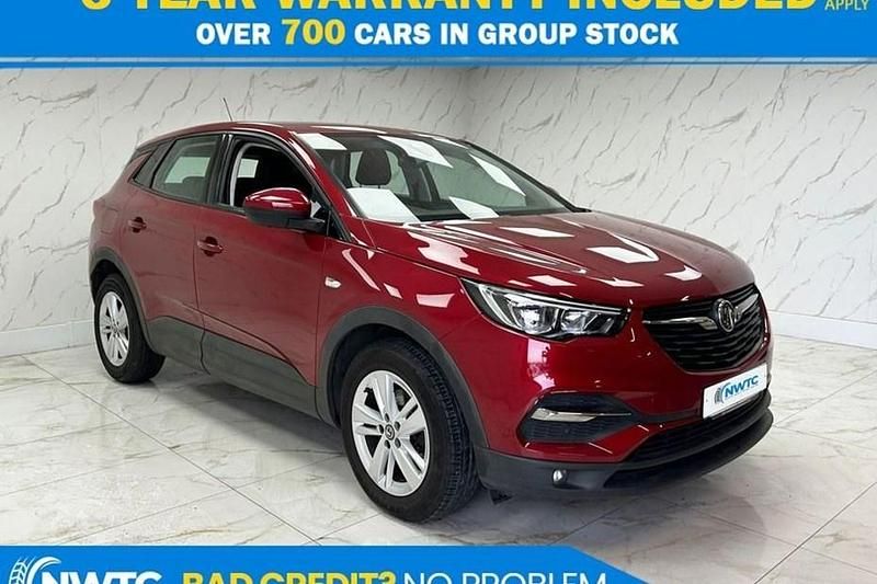 Used Vauxhall Grandland X S 130 HP (95 kW) 2019 Red SUV