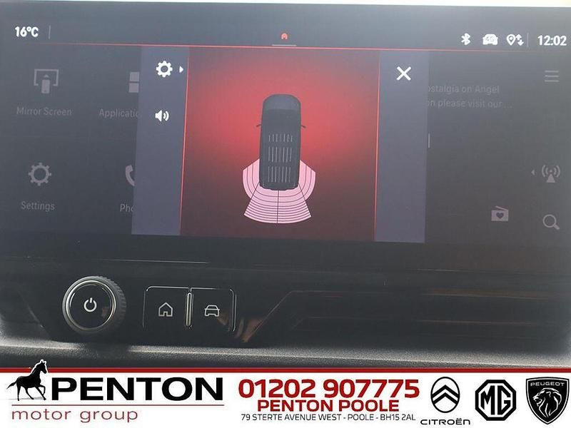 Used Vauxhall Combo S 100 HP (73 kW) 2024 White MPV