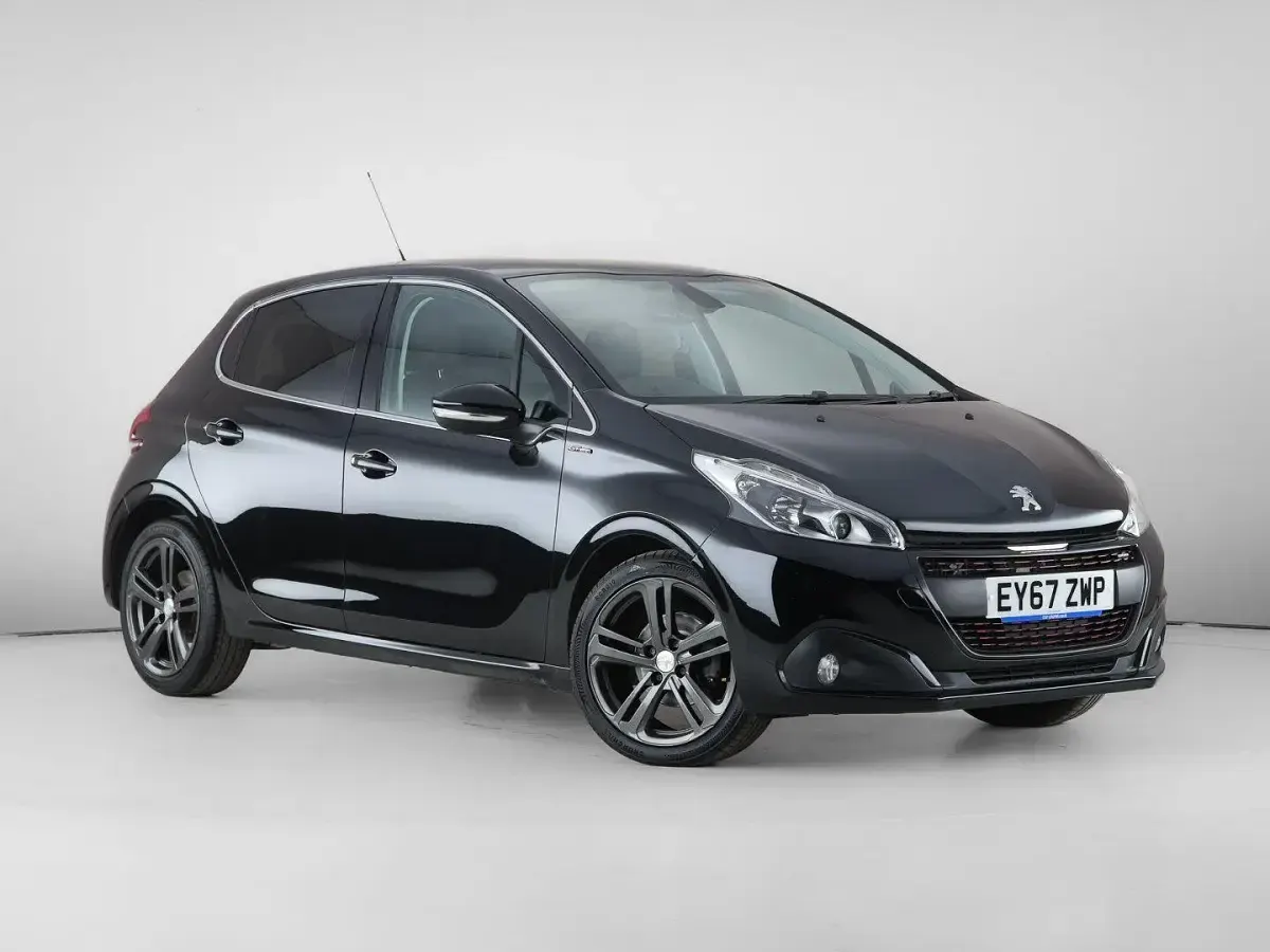 Used Peugeot 208 GT-line 110 HP (80 kW) 2017 Hatchback