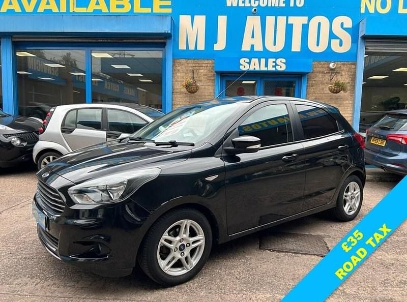 Black Used 2016 Ford Ka Plus Zetec Hatchback | £5,495 (Good price) - Image 1/4