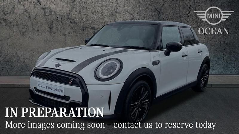 Used Mini Cooper S Exclusive 176 HP (129 kW) 2023 White Hatchback