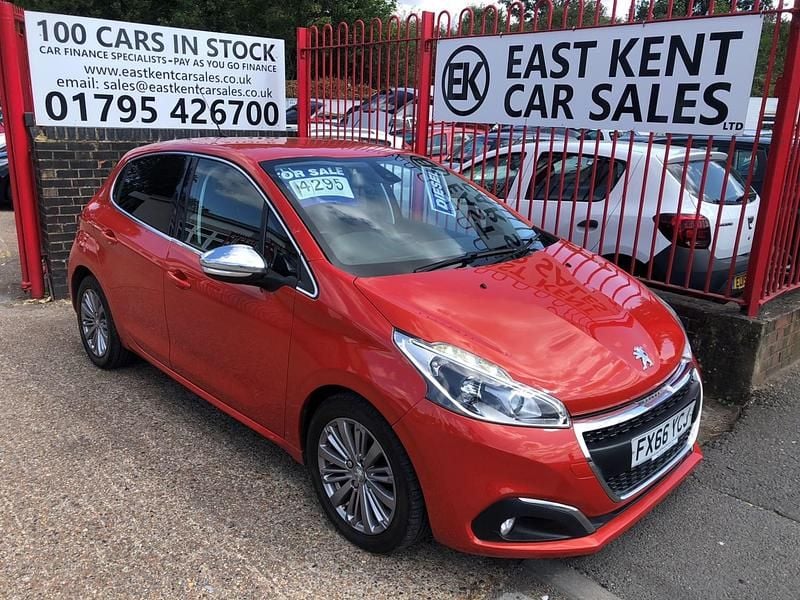 Orange Used 2017 Peugeot 208 Allure Hatchback | £3,750 (Fair price) - Image 1/4