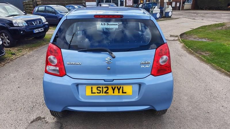 Used Suzuki Alto 68 HP (50 kW) 2012 Blue Hatchback