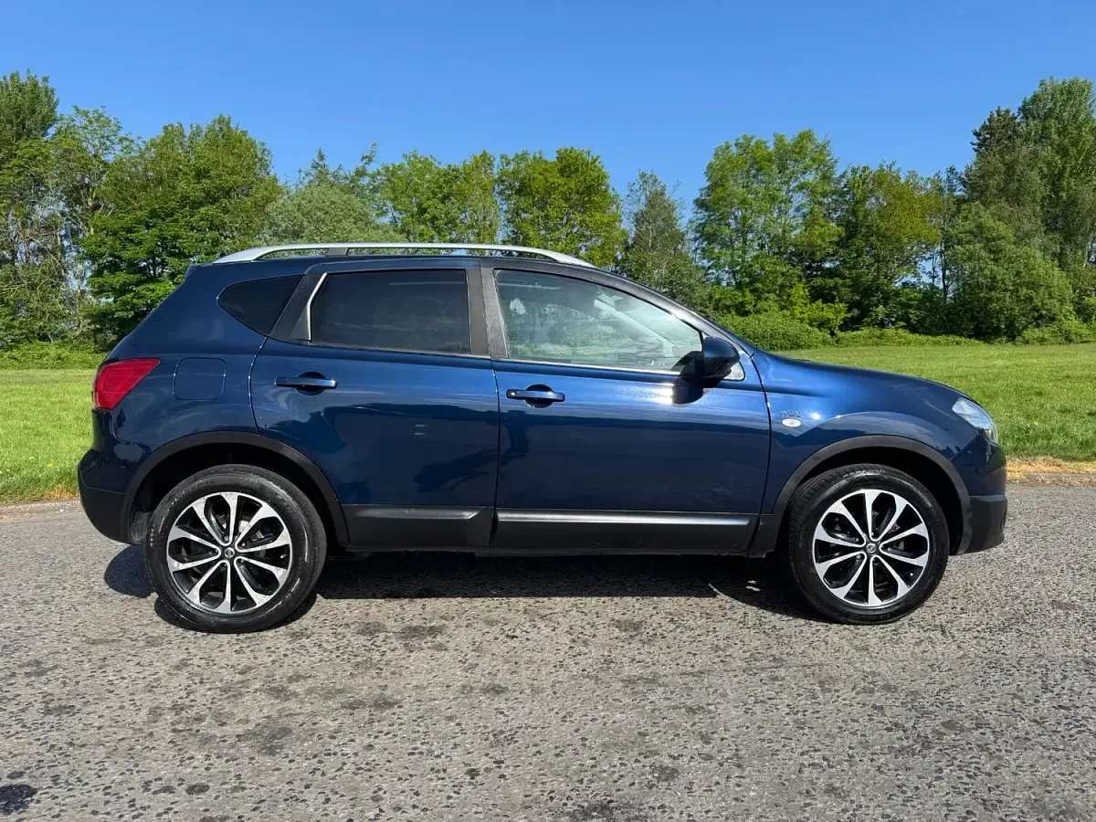 Used Nissan Qashqai N-TEC 117 HP (86 kW) 2012 Blue SUV