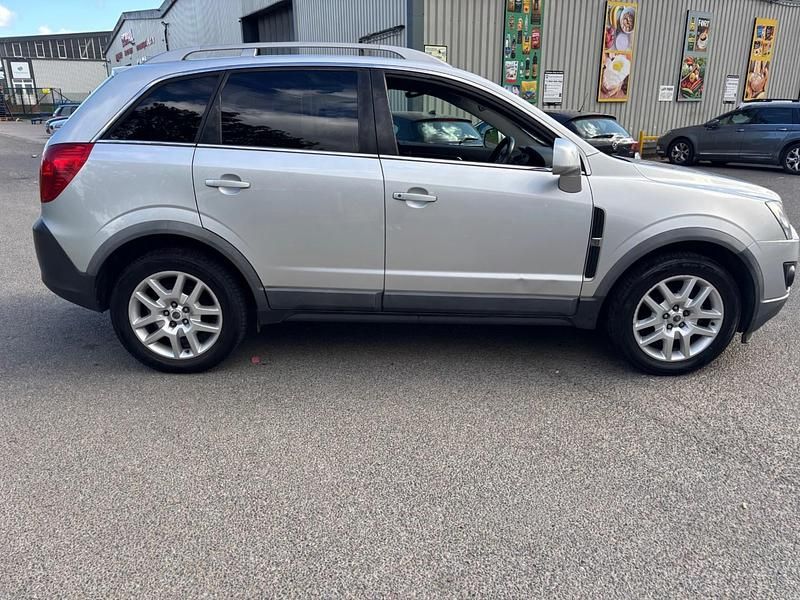 Used Vauxhall Antara 163 HP (119 kW) 2012 Silver SUV