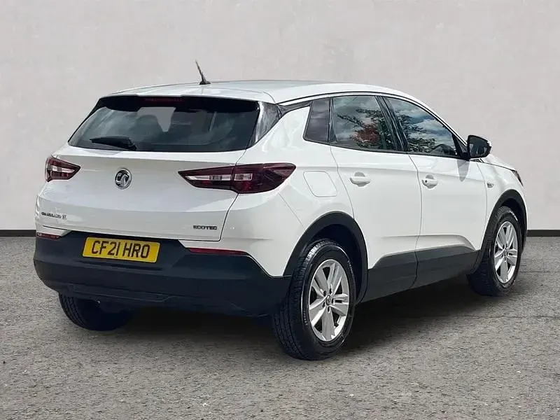 Second-hand Vauxhall Grandland X 130 CP (95 kW) 2021 Alb SUV