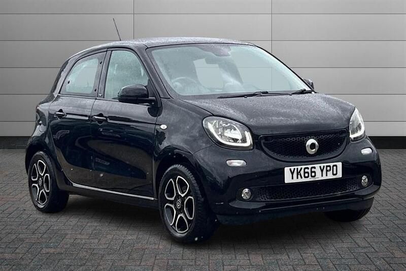 Black Used 2016 Smart ForFour Premium Hatchback | £7,340 (Fair price) - Image 1/4