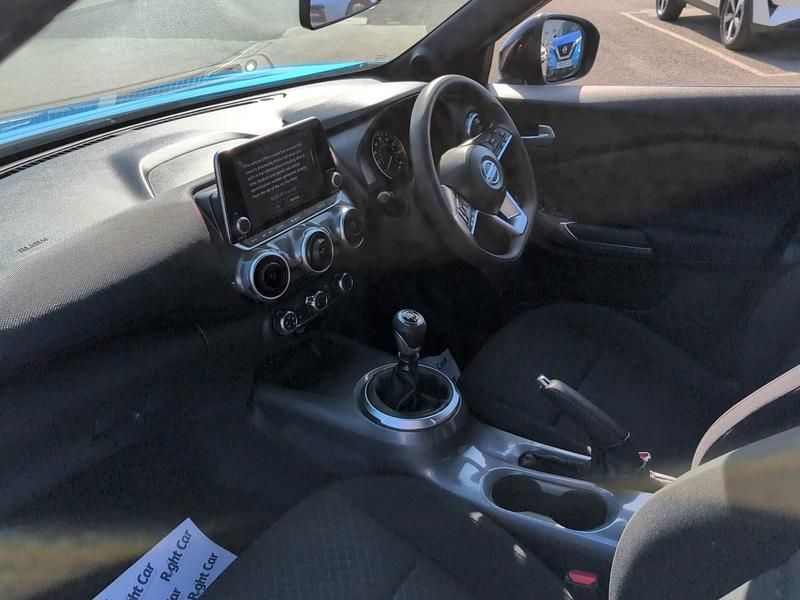 Used Nissan Juke Acenta 117 HP (86 kW) 2020 Blue SUV