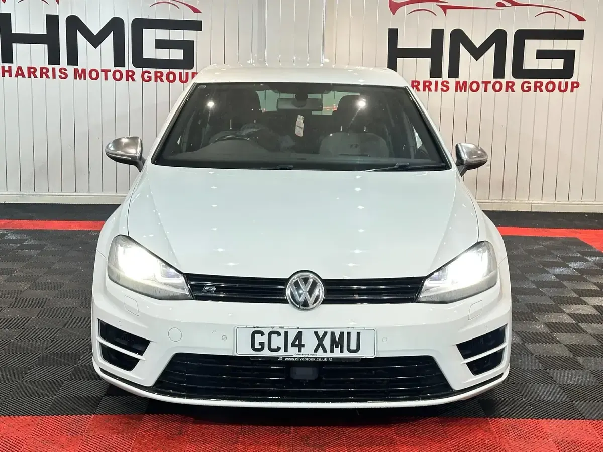 Used VW Golf VII R 2014 White Hatchback