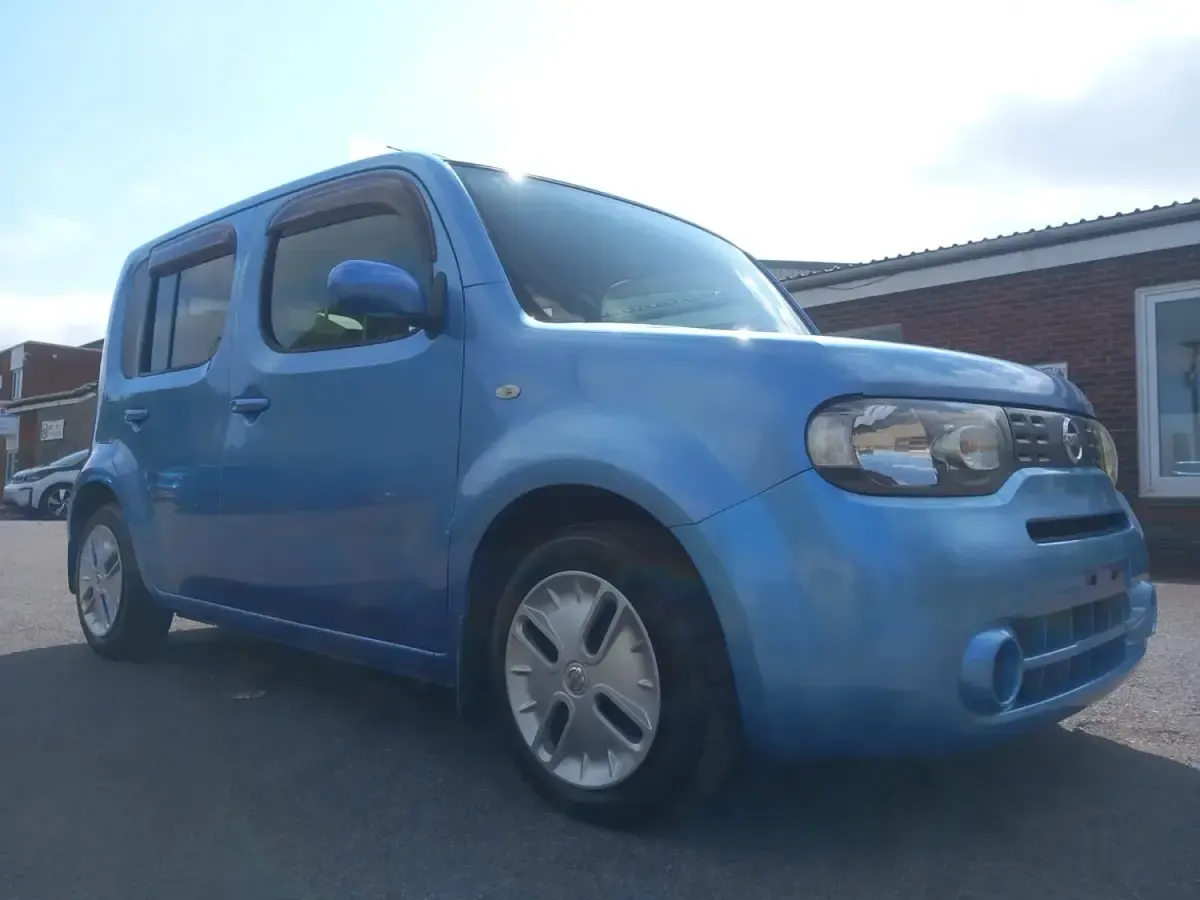 Usado Nissan Cube 2013 Azul Monovolumen