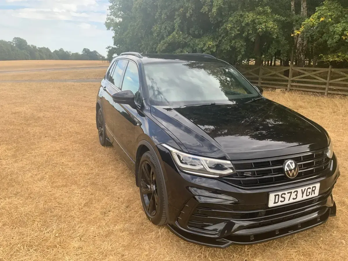 Used VW Tiguan R-line Edition 147 HP (108 kW) 2024 Black SUV