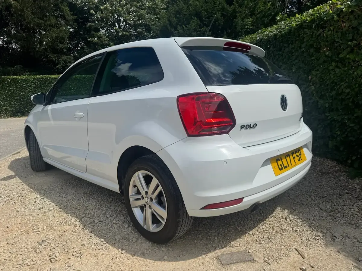 Used VW Polo Edition 90 HP (66 kW) 2017 White Hatchback