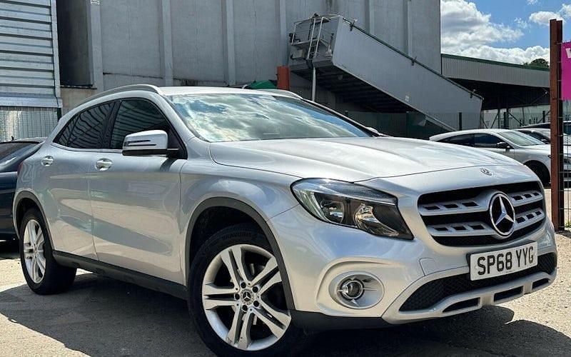 Used 2019 Mercedes 200 Hatchback | £9,500 (Fair price) - Image 1/4