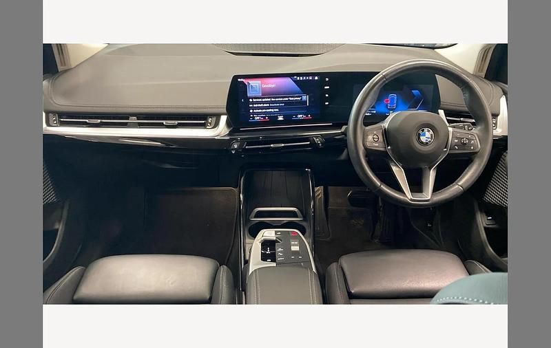 Used BMW 220 Luxury Line 154 HP (113 kW) 2023 Blue Estate