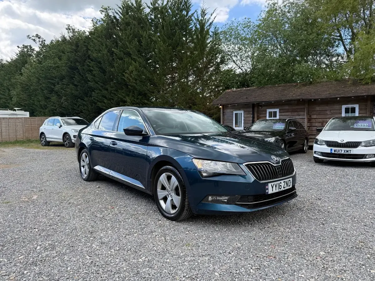 Used Skoda Superb Business Line 2016 Blue Hatchback