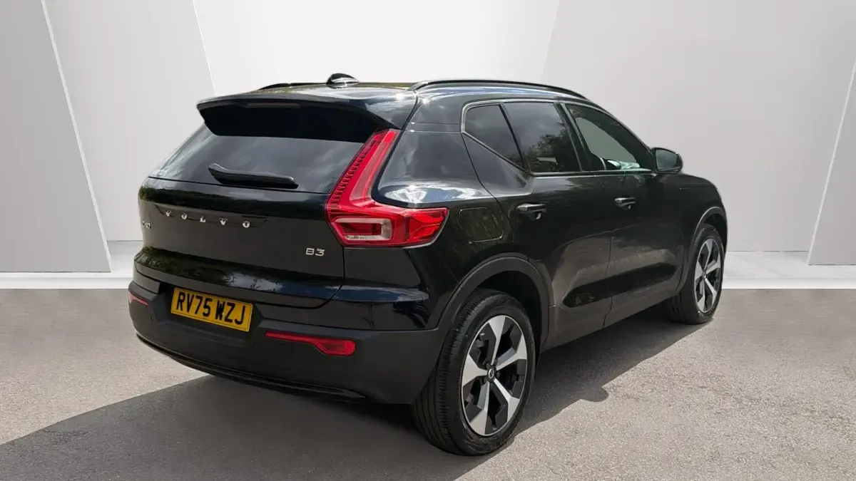 Used Volvo XC40 Plus 163 HP (119 kW) 2025 Black SUV