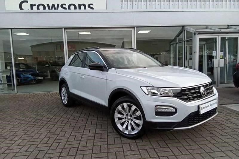 Silver Used 2018 VW T-Roc SE SUV | £10,990 (A bit pricey) - Image 1/1