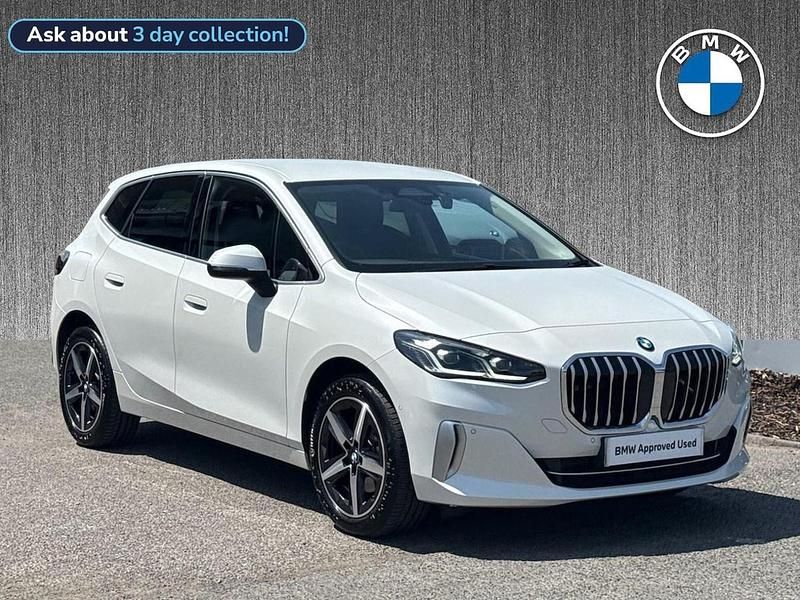 White Used 2024 BMW 220 Luxury Line Hatchback | £25,699 (Super price) - Image 1/4