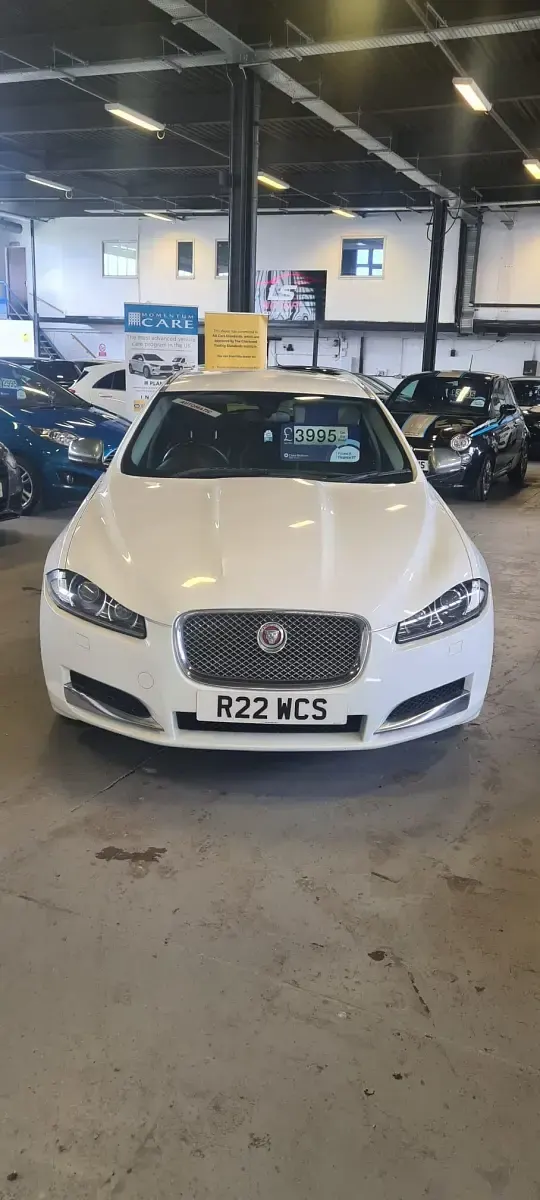 Used Jaguar XF Luxury 2014 White Estate