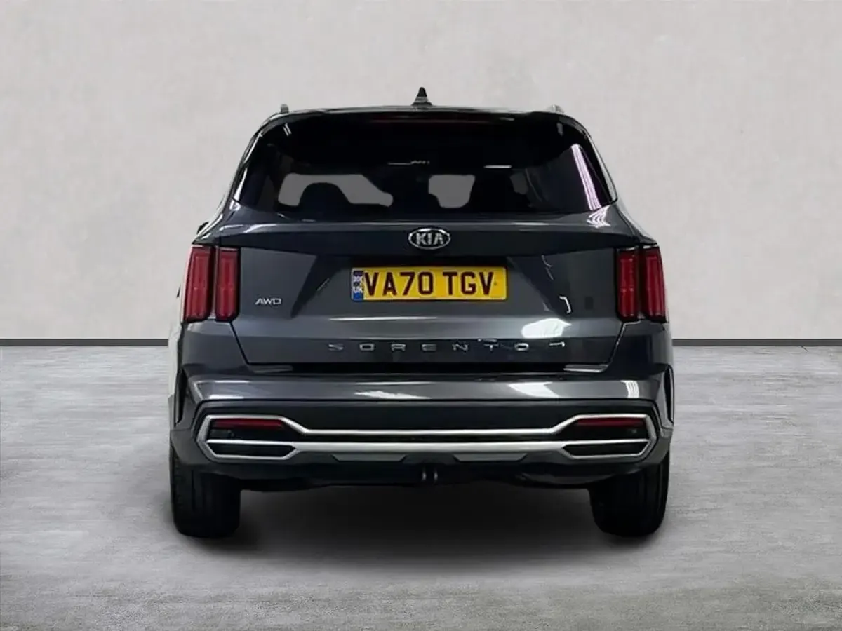 Usado Kia Sorento 199 CV (146 kW) 2020 Gris SUV