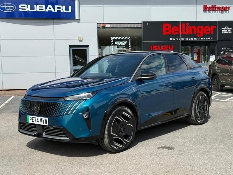 Blue Used 2024 Peugeot e-3008 GT SUV | £26,990 (Fair price) - Image 1/4