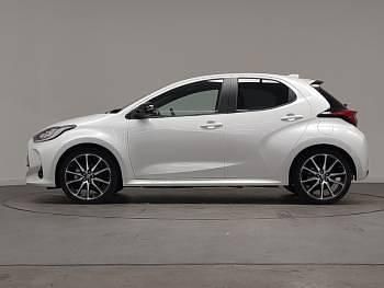 Used Toyota Yaris Hybrid Sport 116 HP (85 kW) 2023 White Hatchback