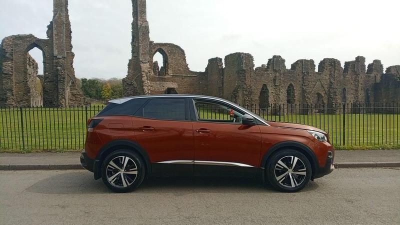 Second-hand Peugeot 3008 Allure 130 CP (95 kW) 2017 Maro SUV