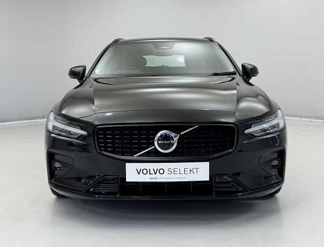 Used Volvo V60 Plus 194 HP (142 kW) 2025 Estate