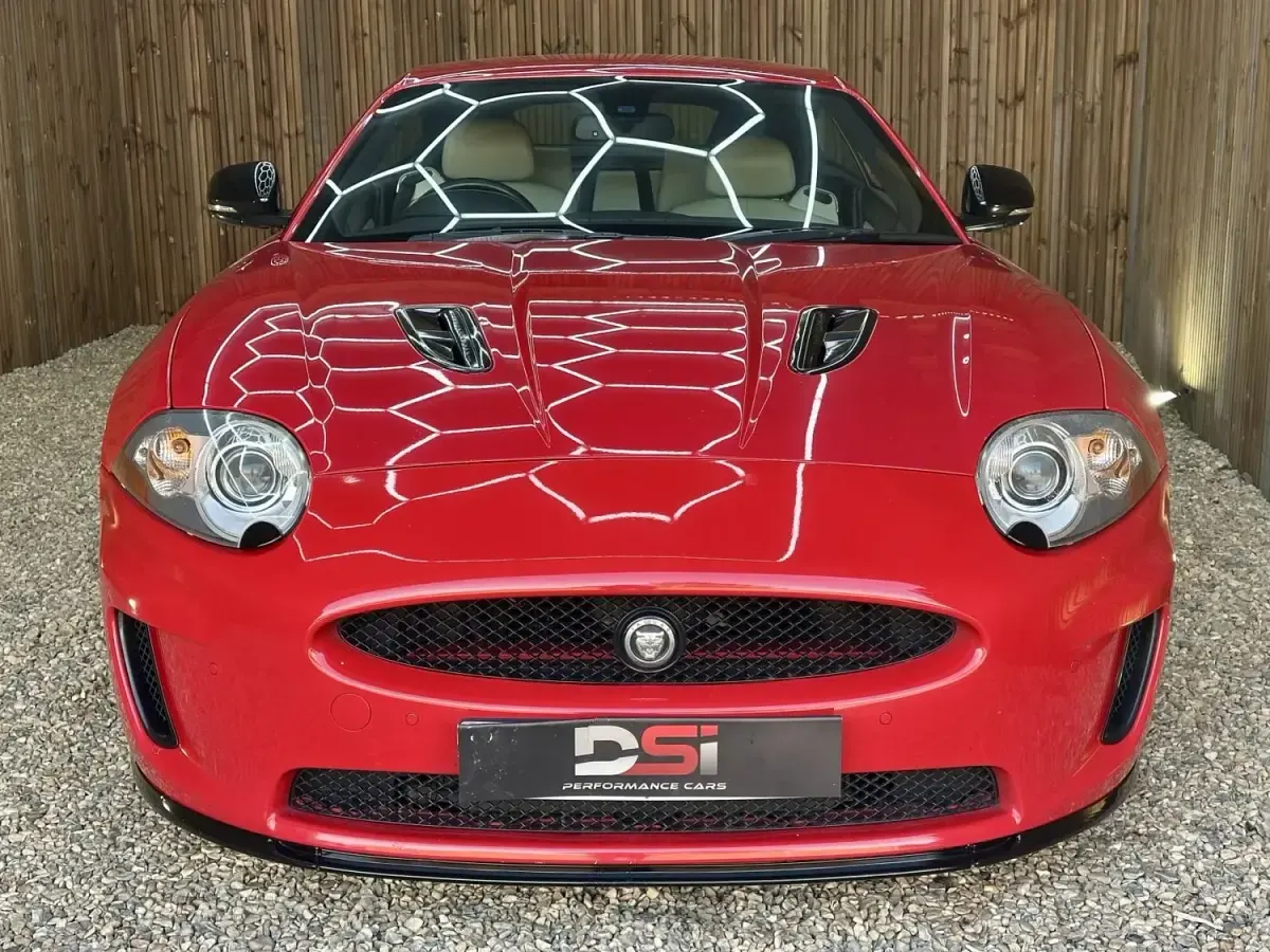 Usado Jaguar XK Supercharged 510 HP (375 kW) 2011 Vermelho Coupé